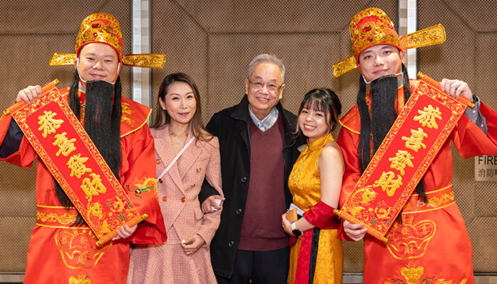 （左至右）： 國泰貨運的程彩盈、裕輝航空貨運的執行經理曾慧琪及董事長李志明